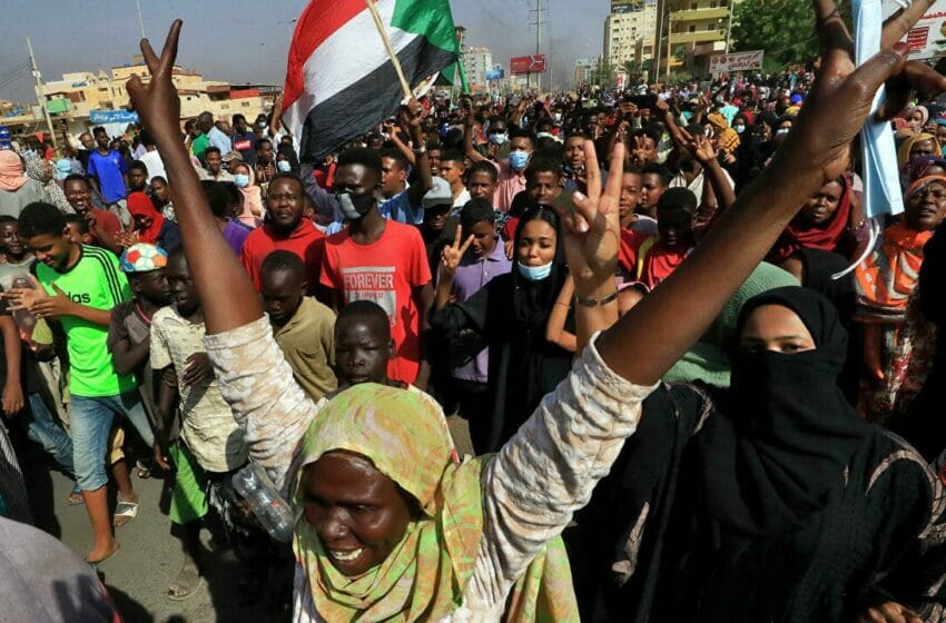 انقلاب السودان ماذا يحصل؟ لحظة بلحظة اليوم الاثنين 25-10-2021