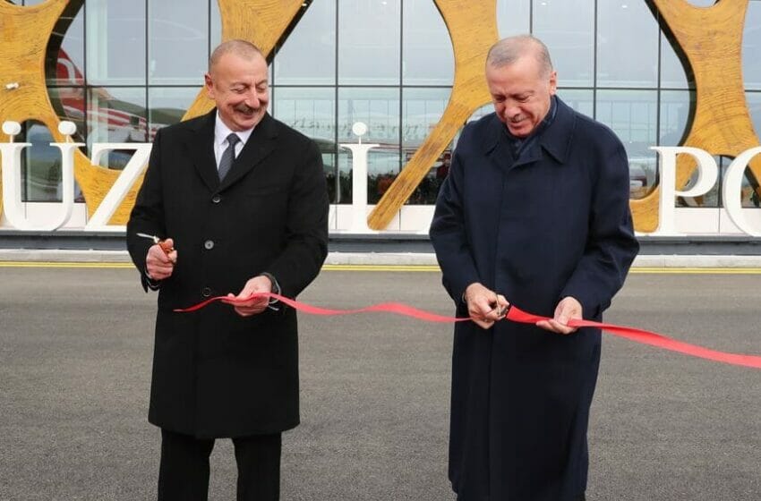  أردوغان يشارك في افتتاح مطار فضولي الدولي في أذربيجان 2021