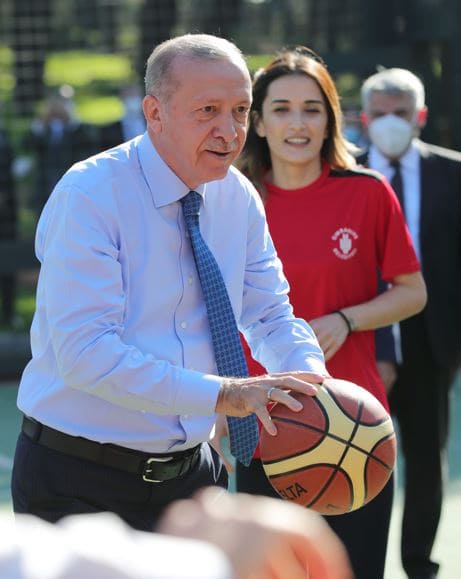 رسالة قوية لناشري إشاعة وفاة أردوغان