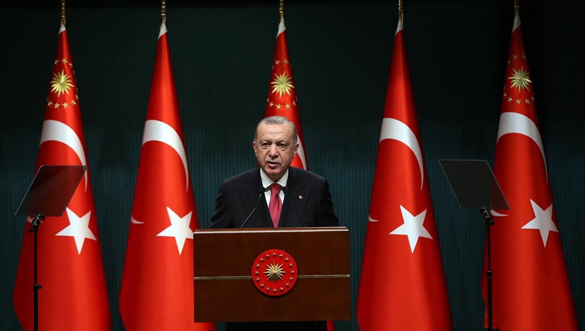 أردوغان يستعرض أرقام التجارة الخارجية والصادرات التركية