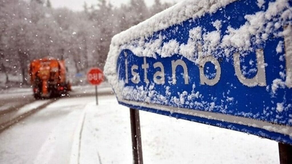 الثلوج في إسطنبول