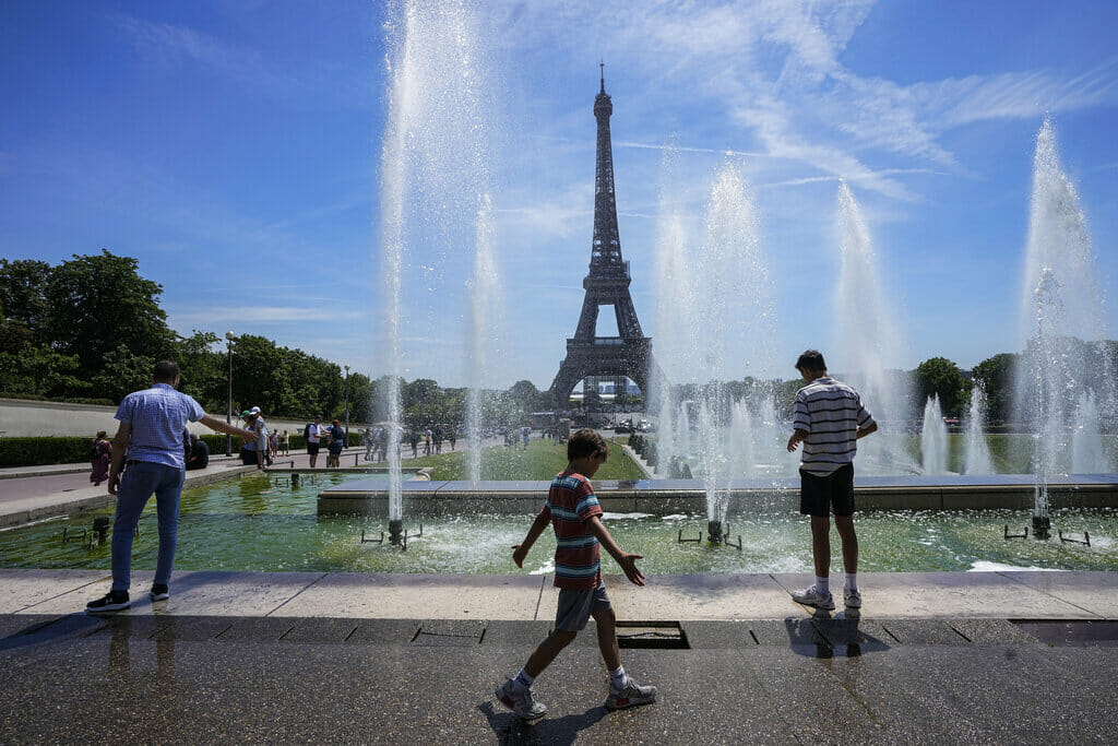 موجة حر تاريخية تجتاح القارة العجوز صيف 2022