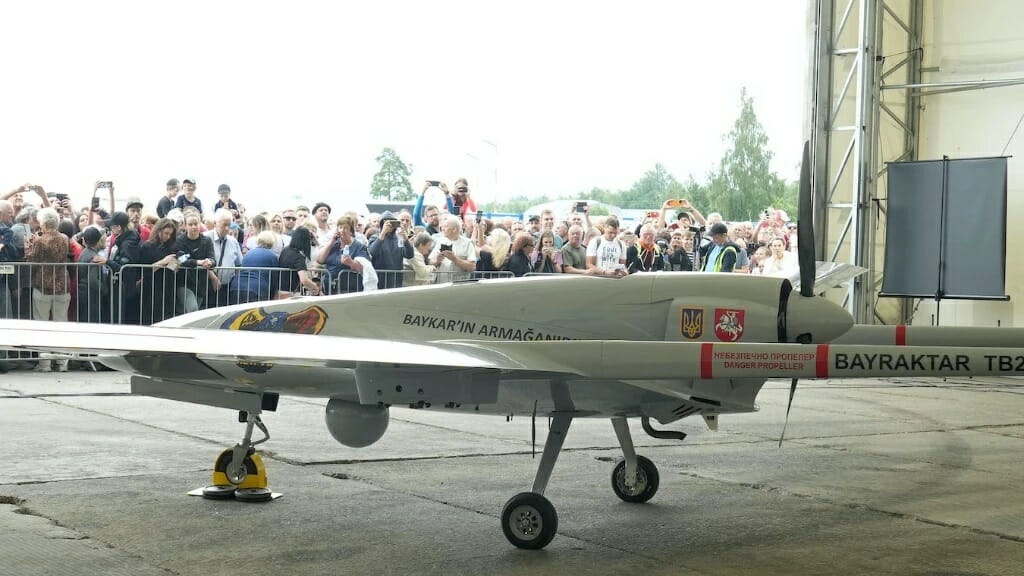 مسيرة بيرقدار التركية في أوكرانيا