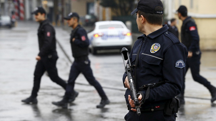  الشرطة التركية تعثر على حقيبة مفخخة في محطة الحافلات في ديار بكر