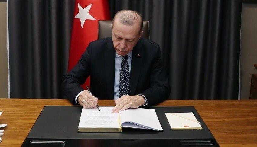 أردوغان يرفع عقوبة السجن عن 3 أشخاص لأسباب خاصة