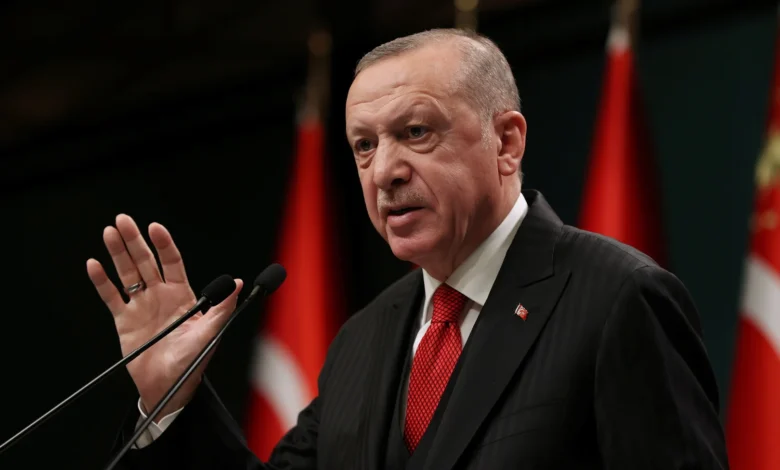 أردوغان يكشف عن تصنيع طائرة تركية هي الأولى من نوعها
