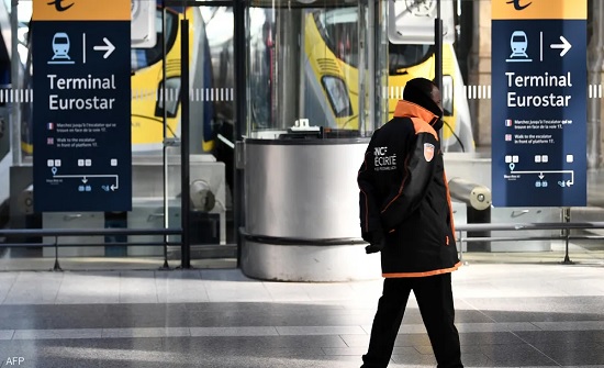 باريس.. إصابات في هجوم بسكين في محطة للقطارات