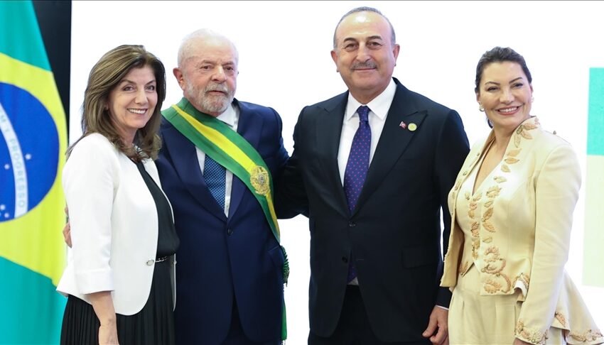  أوغلو يشارك في مراسم تنصيب الرئيس البرازيلي لويس إيناسيو