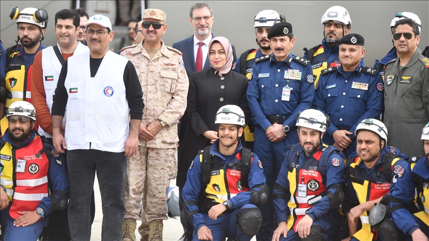 الكويت تساند تركيا في إنقاذ الناجين من الزلزال