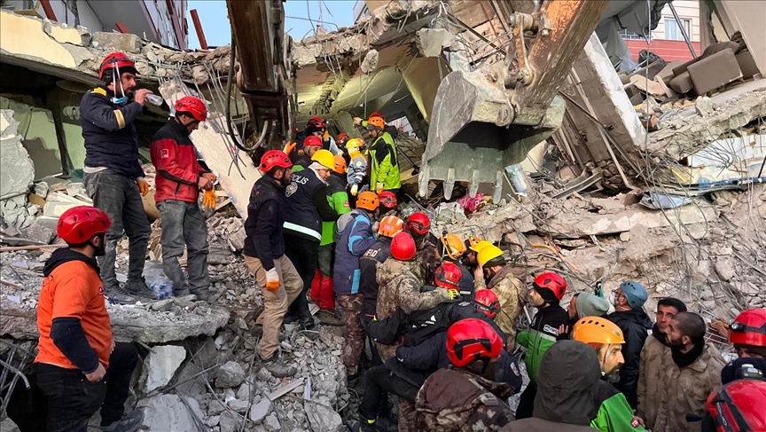 زلزال تركيا.. ارتفاع حصيلة الوفيات إلى 19 ألفًا و875