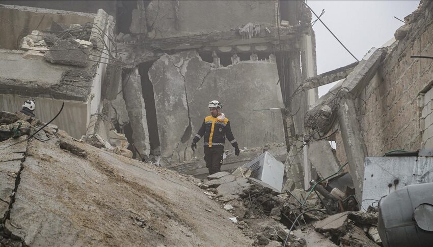 فيديو.. مواطن تركي يرصد بهاتفه لحظة انهيار مبنى جراء الزلزال