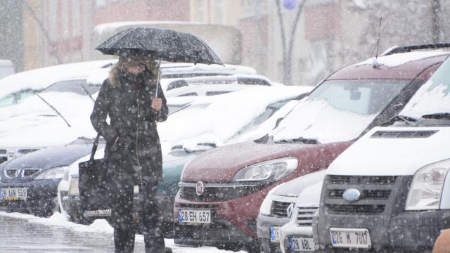 الأرصاد التركية تحذر من أمطار غزيرة وتساقط للثلوج