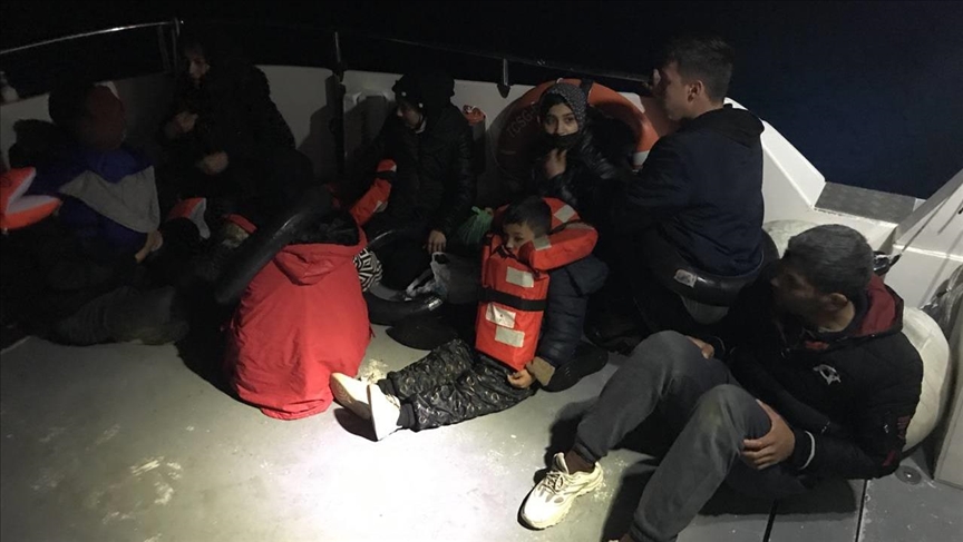 خفر السواحل التركية تنقذ 10 مهاجرين