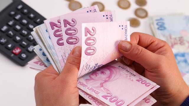  صحيفة تركية تتحدث عن أوراق نقدية جديدة في تركيا