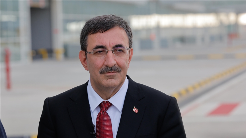 نائب أردوغان: قبرص التركية تستعد لاحتضان أكبر مطار بالجزيرة