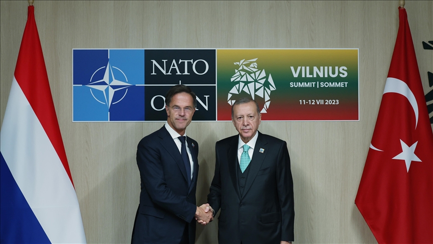 أردوغان يلتقي رئيس وزراء هولندا في قمة الناتو