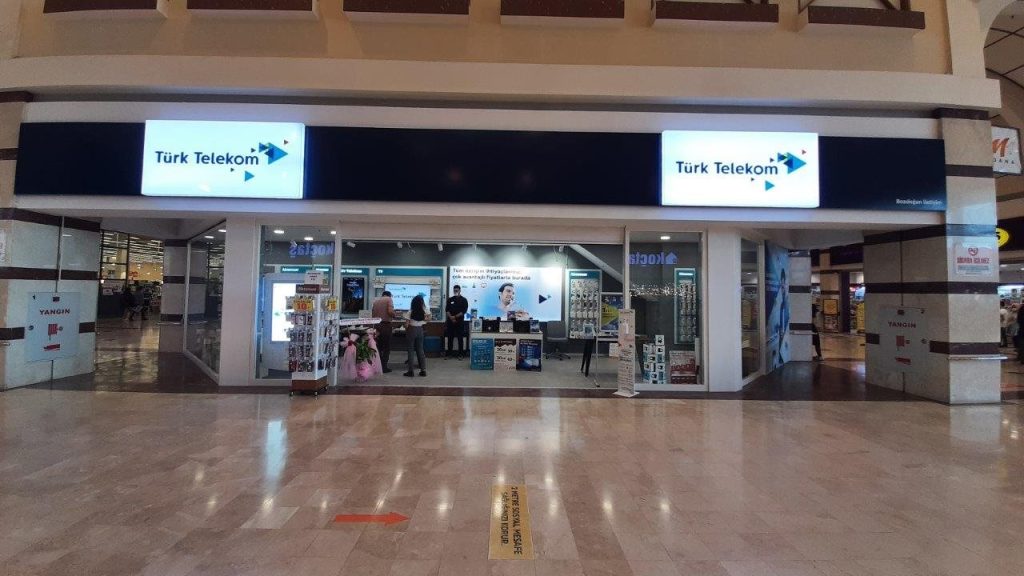 شركات الاتصالات التركية.. قيادة الاتصال والابتكار