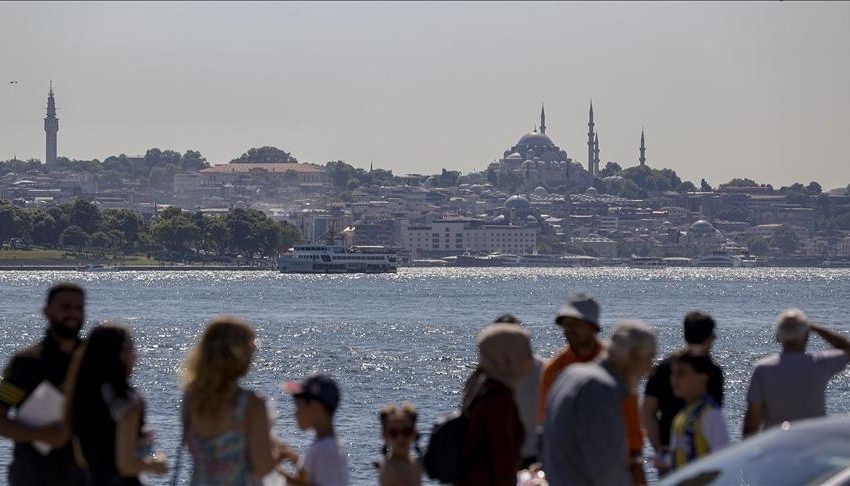  إسطنبول تستقبل 1.8 مليون سائح في يوليو 2023