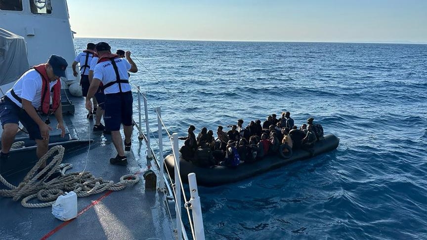 خفر السواحل التركية تنقذ 41 مهاجرا قبالة سواحل إزمير
