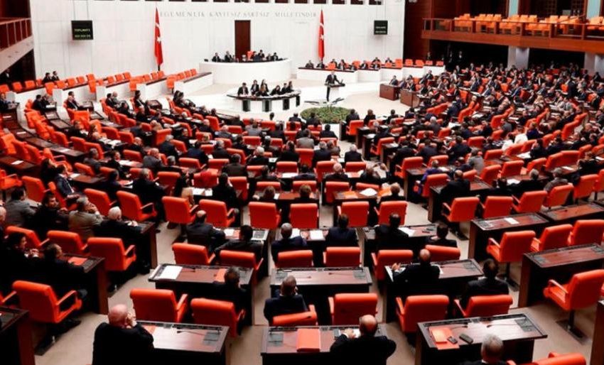 رئيس لجنة البيئة في البرلمان التركي يعلن قرب الانتهاء من تحضير قانون المناخ