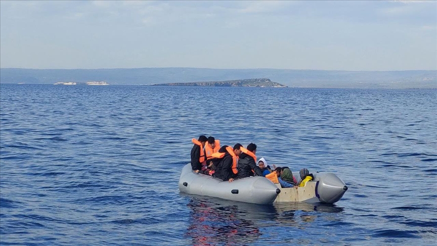 خفر السواحل التركية ينقذ 49 مهاجرا غير نظامي غربي البلاد