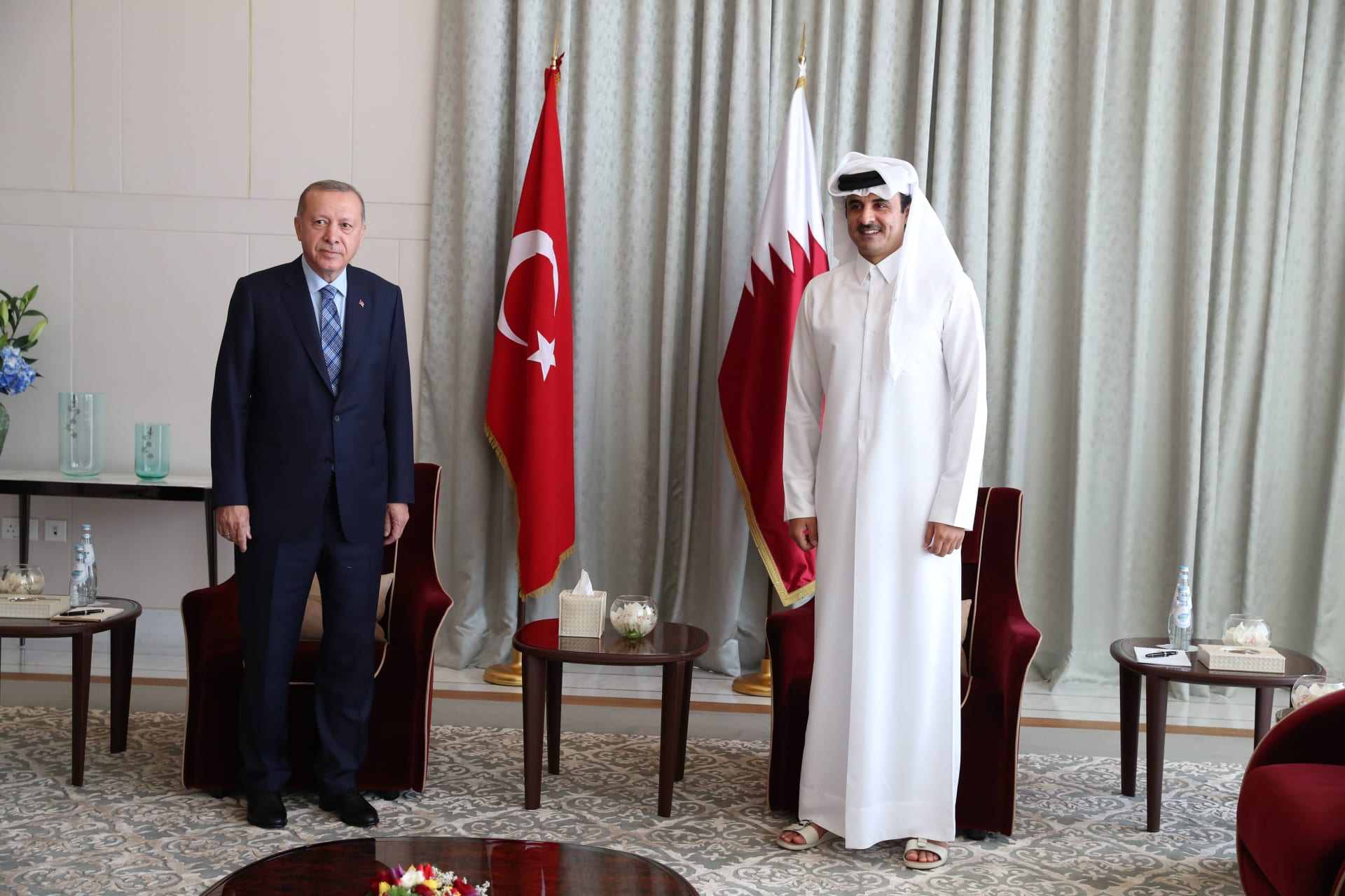 الرئيس التركي في استقبال أمير قطر
