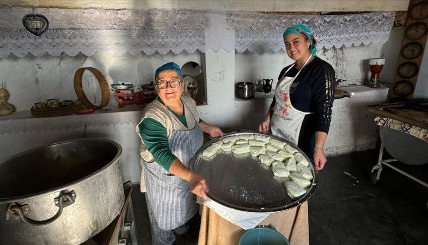 قبرص التركية.. صناعة جبنة حلوم على طريقة الأجداد