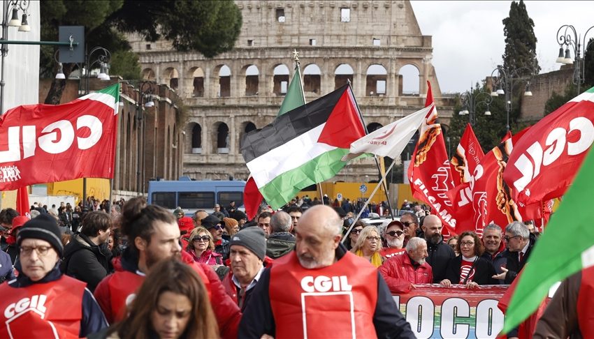  روما.. آلاف المتظاهرين يطالبون بوقف إطلاق النار في غزة