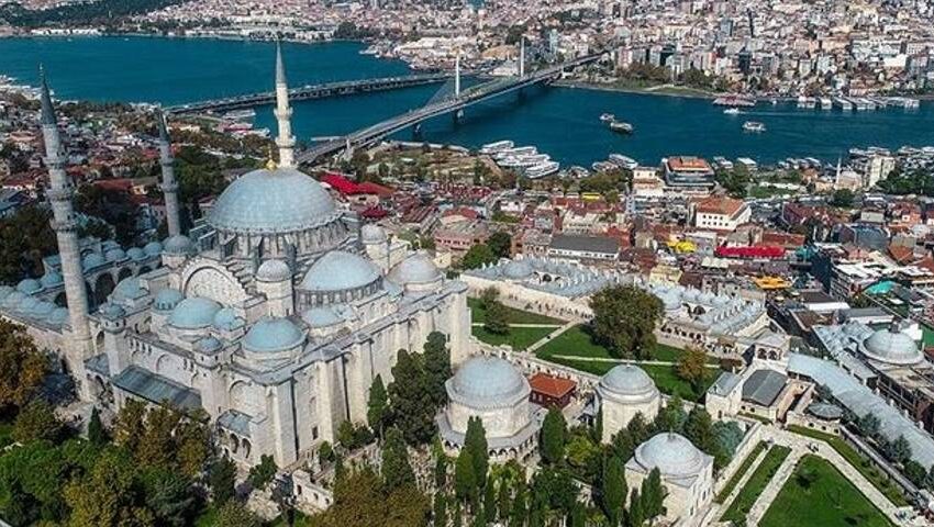  مسجد السليمانية في إسطنبول.. مقصد السياح لاعتناق الاسلام