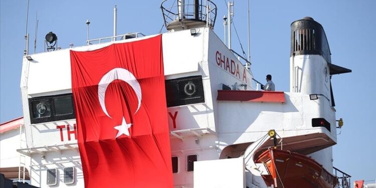 تقل مساعدات.. سفينة خير تنطلق من تركيا إلى الصومال