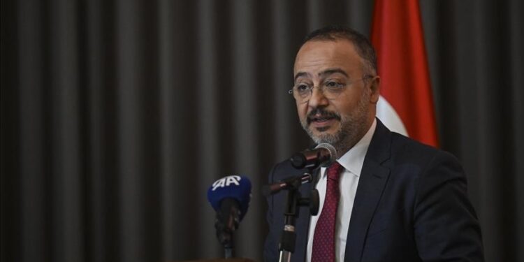 نيويورك.. نائب وزير الخارجية التركي يلتقي وفد المعارضة السورية