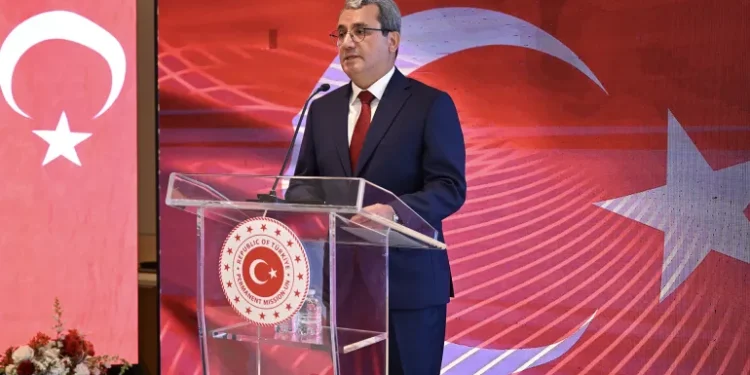 تركيا تقود مبادرة أممية لوقف شحنات الأسلحة إلى إسرائيل