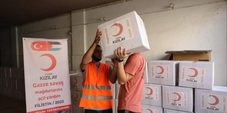 الهلال الأحمر التركي يدعو لإزالة العقبات أمام إيصال مساعدات غزة