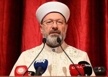 رئيس الشؤون الدينية التركي: الآذان سيرفع دائما في البلقان