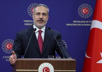 فيدان: تركيا ستحمي أي جهة تشعر بأنها في مشكلة بسوريا