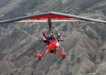 رحلات ميكرولايت.. أحدث وسائل السياحة في كابادوكيا التركية