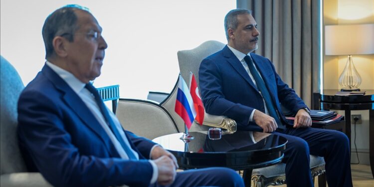 فيدان: نتفق مع روسيا بشأن ردع الحركات الانفصالية في سوريا