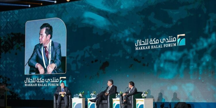 بمشاركة تركيا.. انطلاق جلسات "منتدى مكة للحلال 2025"