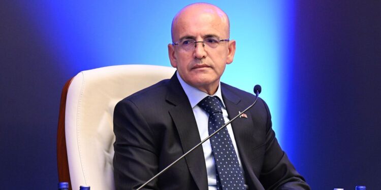 وزير المالية التركي: توقعات التضخم للقطاع الحقيقي تتحسن بشكل ملحوظ