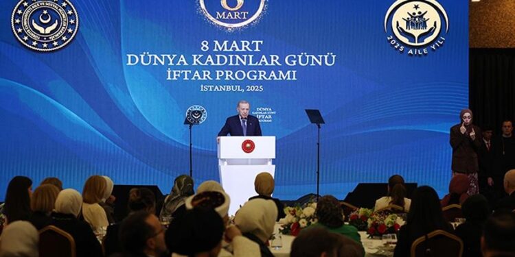 في يوم المرأة.. الرئيس أردوغان يهنّئ نساء غزة