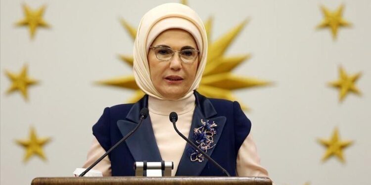 أمينة أردوغان تؤكد أهمية المياه في الأمن الوطني والغذائي للدول