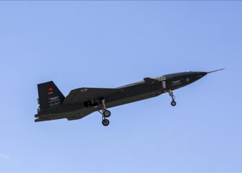 المقاتلة التركية المسيرة قزل إلما تجتاز اختبار نظام المناورة للإقلاع