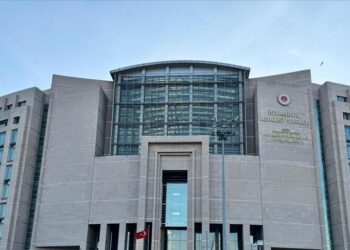 القضاء التركي يأمر بحبس رئيس بلدية إسطنبول على ذمة التحقيق