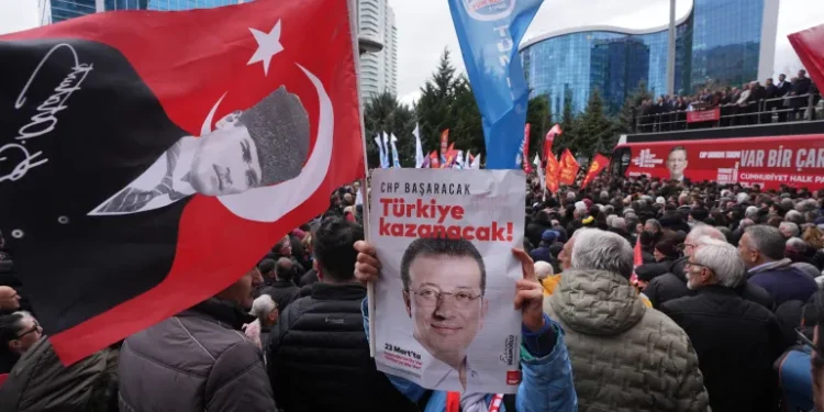 الحكومة التركية تندد بدعوات المعارضة إلى مقاطعة تجارية جماعية