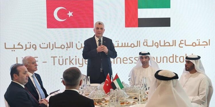 تركيا والإمارات تؤكدان تعزيز الشراكة الاقتصادية