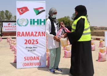 مساعدات الإغاثة التركية تصل 3 ملايين شخص بالعالم خلال رمضان