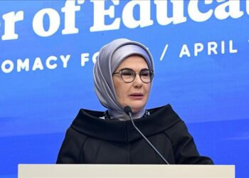 أمينة أردوغان: الإنسانية لم تعد تحتمل مزيدا من الحروب والصراعات