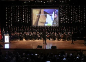 220 صوتا لأجل غزة.. طلاب أتراك يُغنون بـ6 لغات تضامنا مع الفلسطينيين