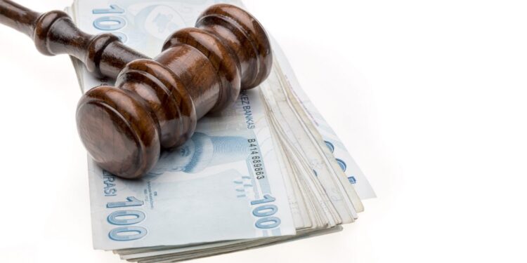 التجارة التركية تفرض غرامات مالية على شركات رفعت أسعار السلع بعد زلزال إسطنبول