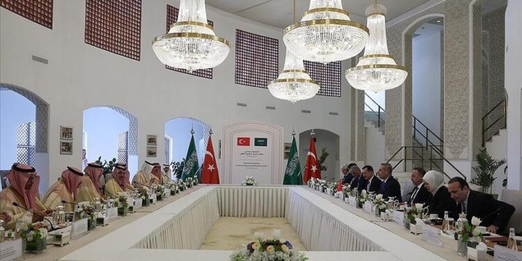 فيدان: سعداء بزخم التعاون مع السعودية